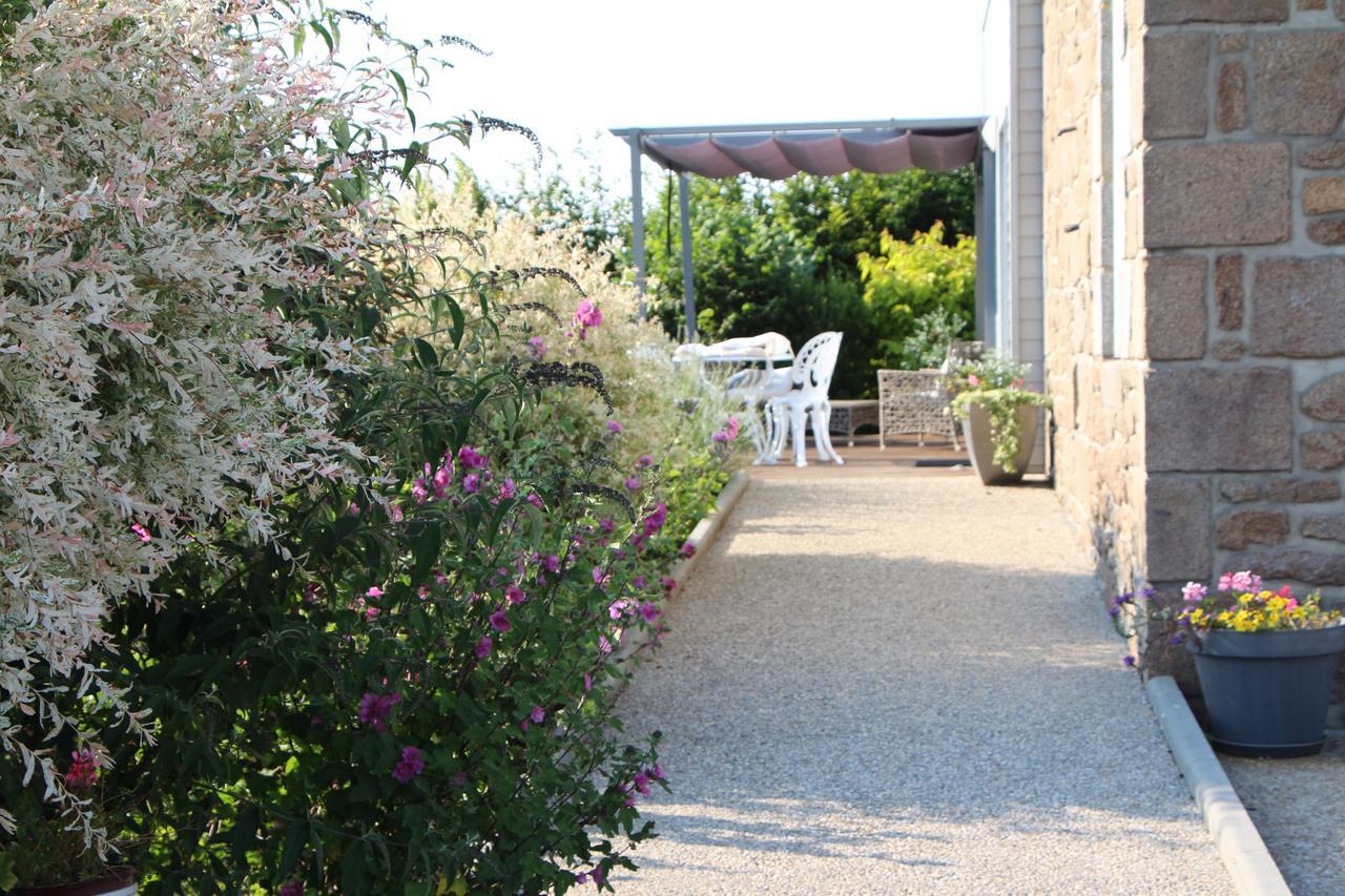 Gite D'Anne Et Ulysse Sept-Freres Buitenkant foto